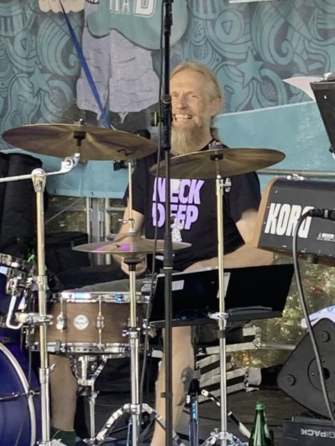STAINLESS BLUE - stainless DrumDirk, Drummer